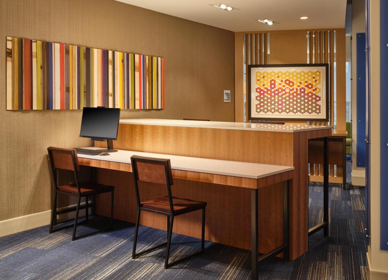 Holiday Inn Express & Suites - Lockport By Ihg Екстериор снимка