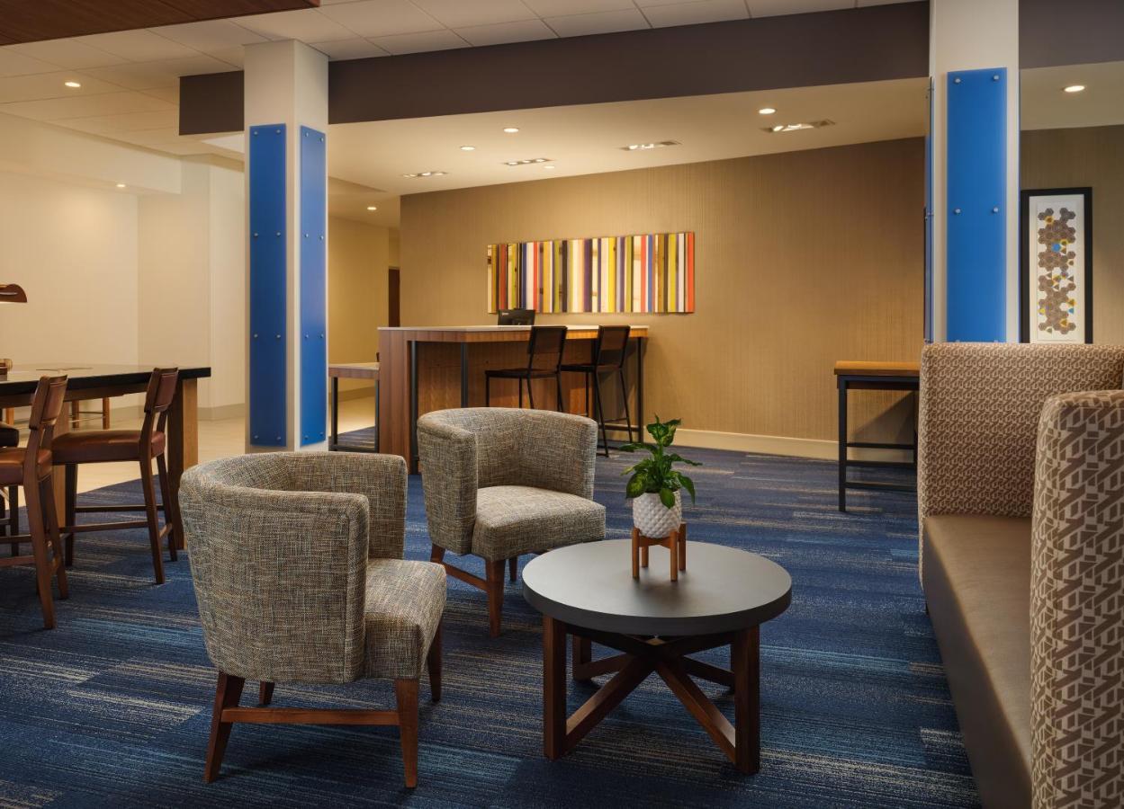 Holiday Inn Express & Suites - Lockport By Ihg Екстериор снимка