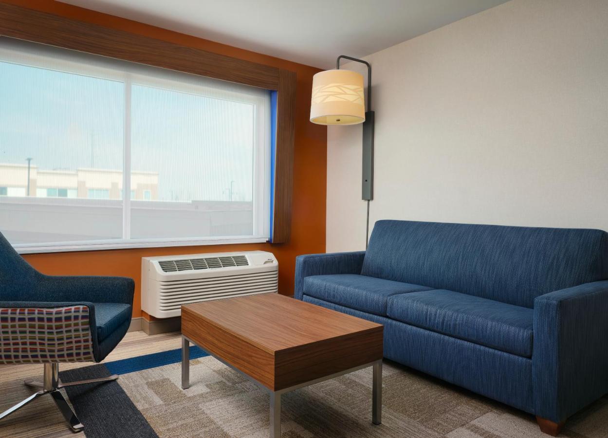 Holiday Inn Express & Suites - Lockport By Ihg Екстериор снимка